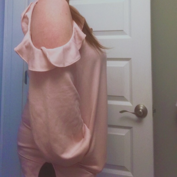 NWOT Cold Shoulder Sweater with Side Pockets, Large - Picture 8 of 10